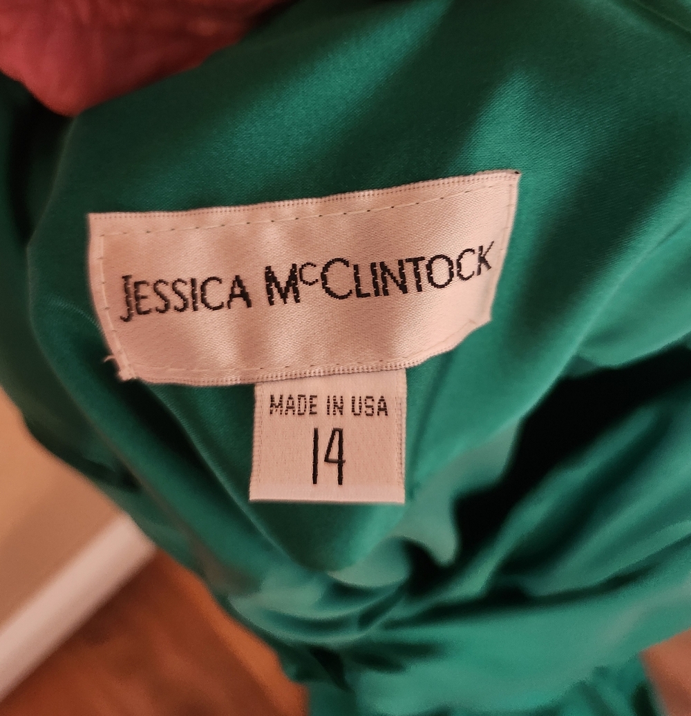 Jessica McClintock Emerald Green Formal Dress - Picture 3 of 4